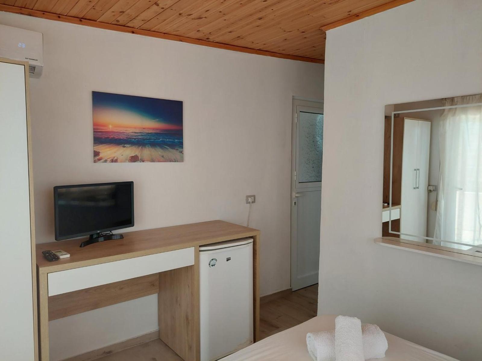 Qeparo Antonio Rooms Extérieur photo